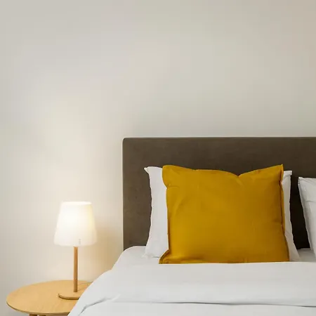 Vivienne By Halu!, In The Center Apartment